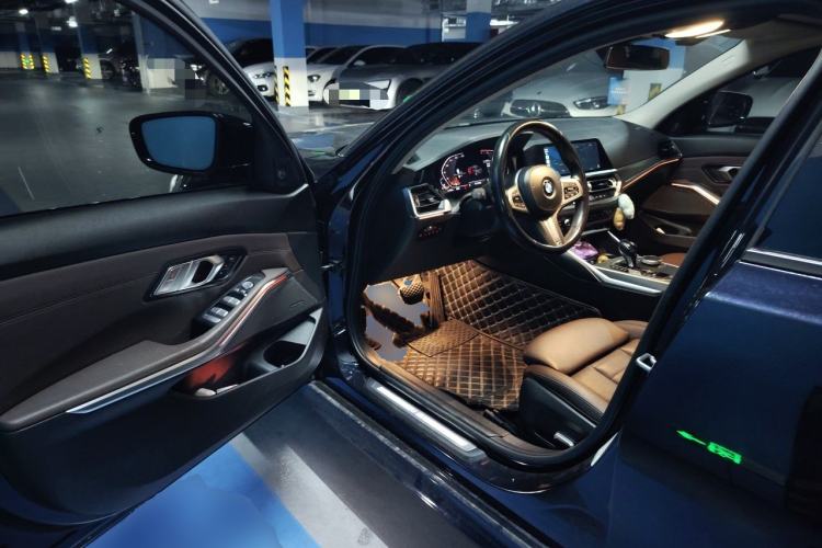 Used BMW 3 Series 2021 Second Facelift 325i M Sport Night Edition Package Driver Seat