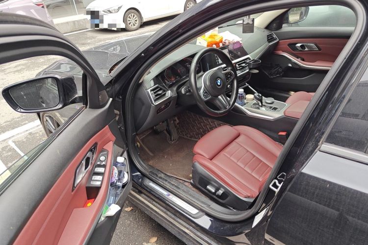 Used BMW 3 Series 2021 330i M Sport Night Edition Driver Seat