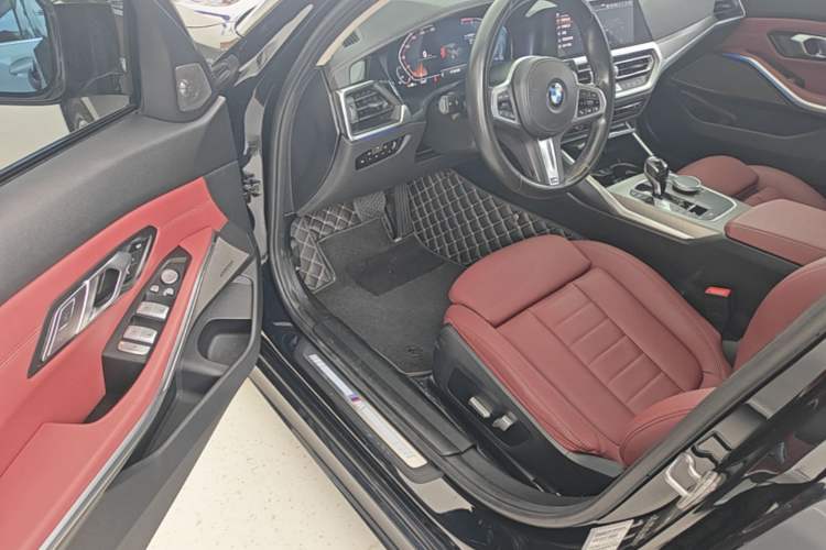 Used BMW 3 Series 2021 Facelifted 325Li M Sport Night Edition Package Driver Seat