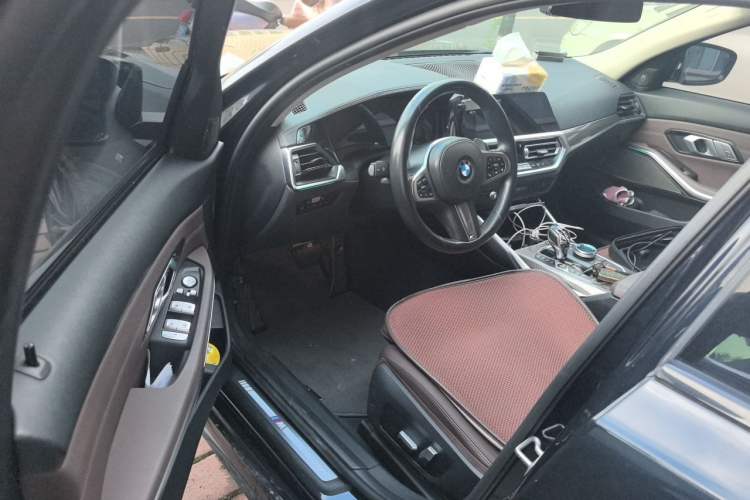 Used BMW 3 Series 2021 Second Facelift 325i M Sport Night Edition Package Driver Seat