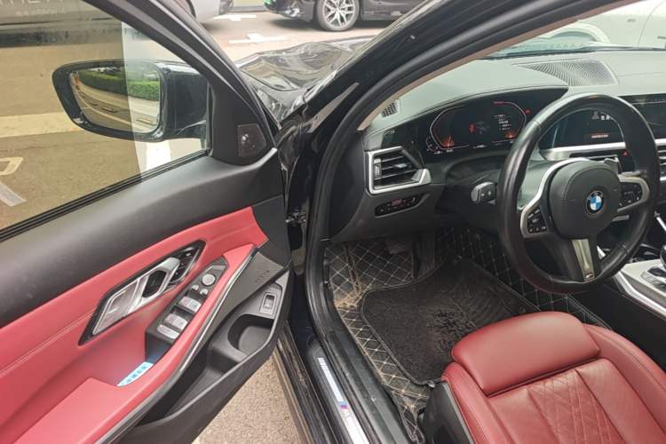 Used BMW 3 Series 2021 Second Facelift 325Li M Sport Night Edition Package Driver Seat
