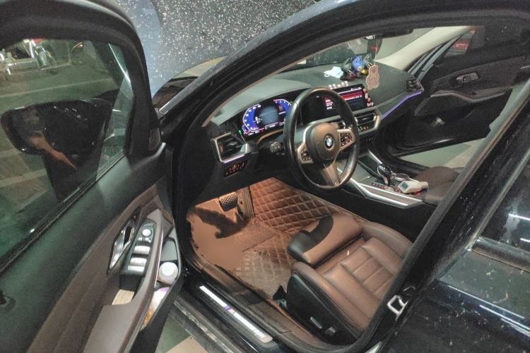 Used BMW 3 Series 2021 325Li M Sport Shadowline Package Driver Seat