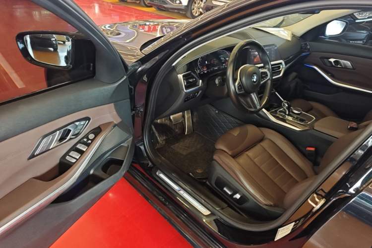 Used BMW 3 Series 2021 Restyled 325Li M Sport Package Driver Seat