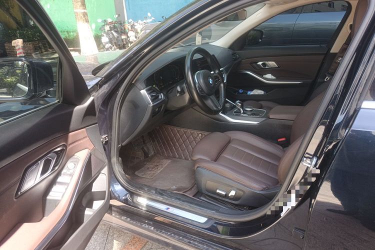 Used BMW 3 Series 2021 Restyled 325i M Sport Package Driver Seat