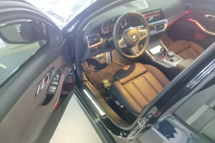 Used BMW 3 Series 2021 Facelifted 325Li M Sport Night Edition Package Driver Seat