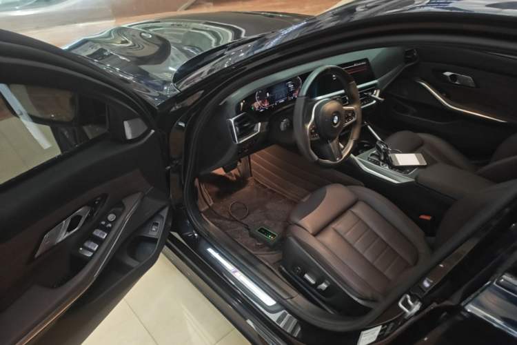 Used BMW 3 Series 2021 Facelifted 325Li M Sport Night Edition Package Driver Seat