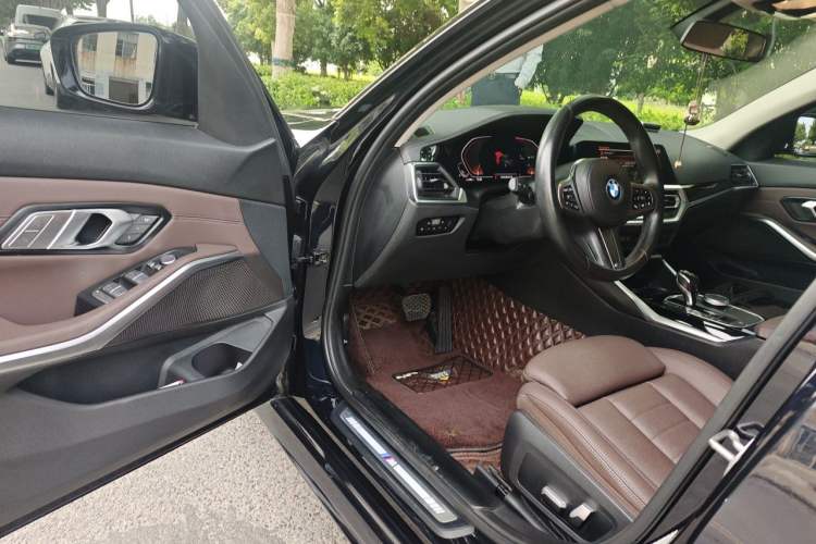 Used BMW 3 Series 2021 Facelifted 320Li M Sport Package Driver Seat