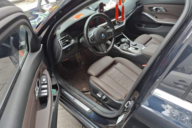 Used BMW 3 Series 2021 Restyled 325Li M Sport Package Driver Seat