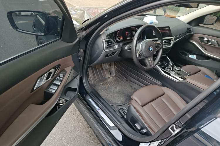 Used BMW 3 Series 2021 Facelifted 320Li M Sport Package Driver Seat