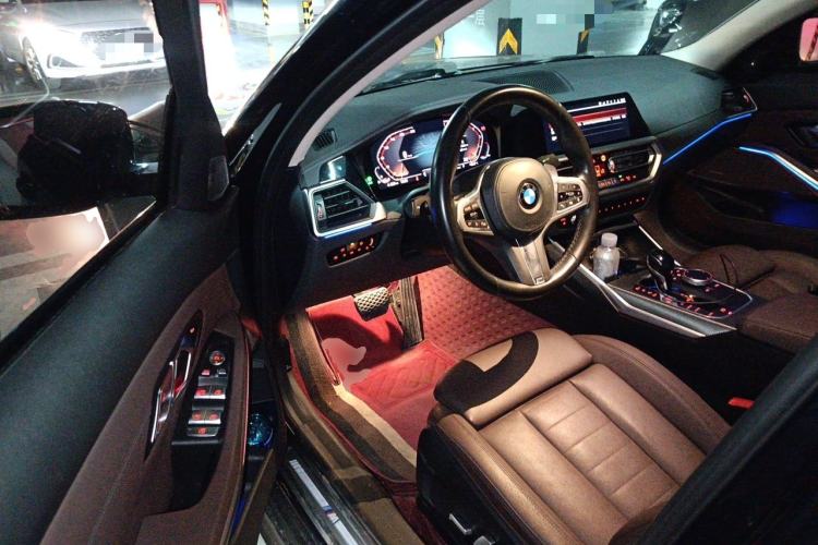 Used BMW 3 Series 2021 325i M Sport Night Edition package Driver Seat
