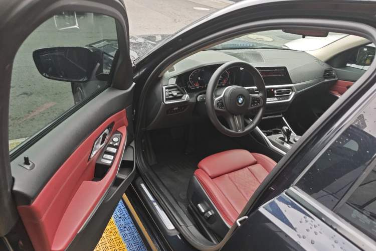 Used BMW 3 Series 2021 Restyled 325i M Sport Package Driver Seat