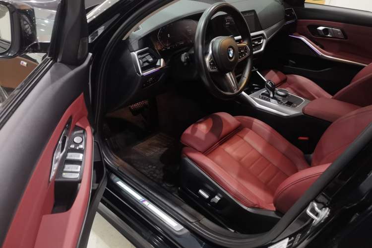 Used BMW 3 Series 2021 Second Facelift 325Li M Sport Night Edition Package Driver Seat