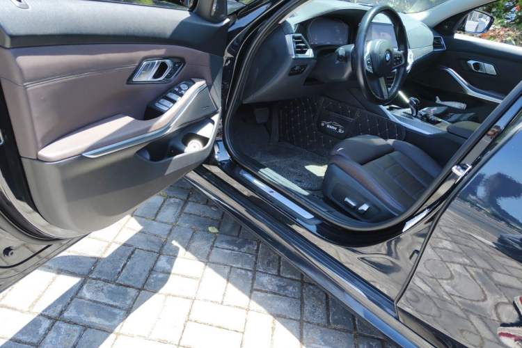 Used BMW 3 Series 2021 Facelifted 325Li M Sport Night Edition Package Driver Seat