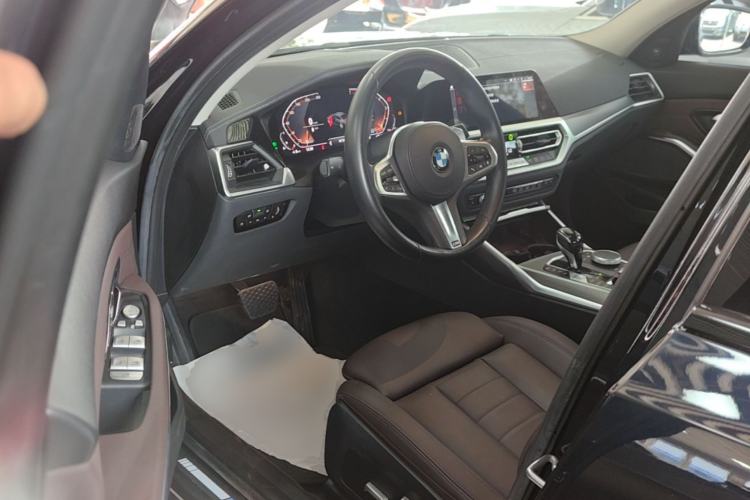Used BMW 3 Series 2021 325Li M Sport Shadowline Package Driver Seat