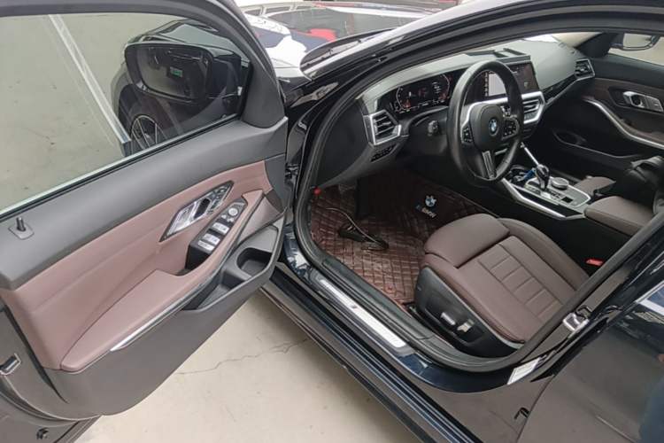 Used BMW 3 Series 2021 Facelifted 320Li M Sport Package Driver Seat