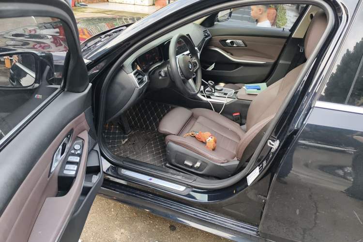 Used BMW 3 Series 2021 320Li M Sport Package Driver Seat