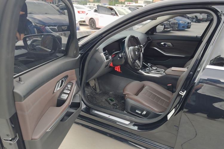 Used BMW 3 Series 2021 Restyled 325Li M Sport Package Driver Seat