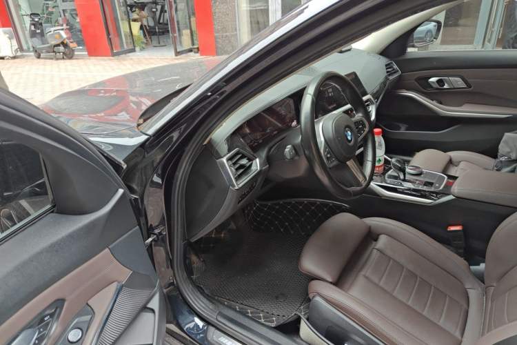 Used BMW 3 Series 2021 Facelifted 320Li M Sport Package Driver Seat