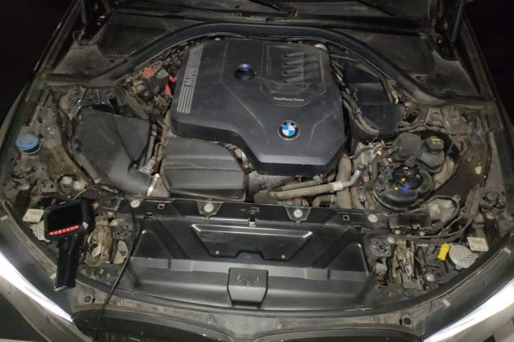 Used BMW 3 Series 2021 325Li M Sport Shadowline Package Engine Bay