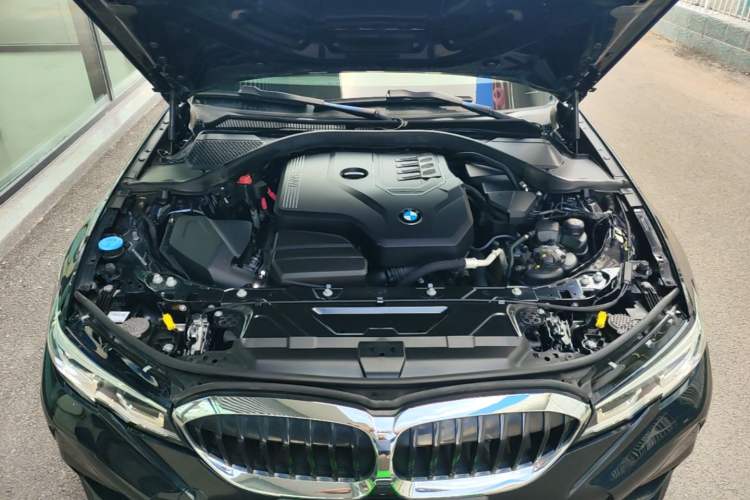 Used BMW 3 Series 2021 320Li M Sport Package Engine Bay
