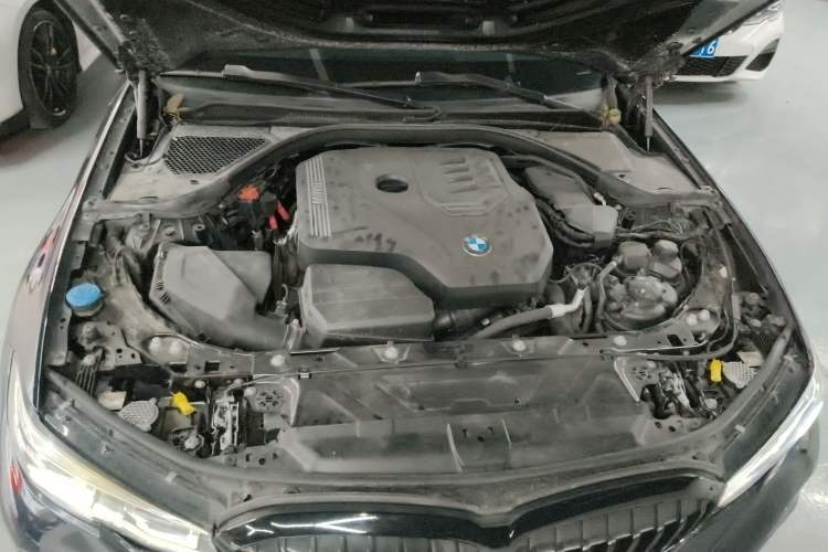 Used BMW 3 Series 2021 325i M Sport Package Engine Bay