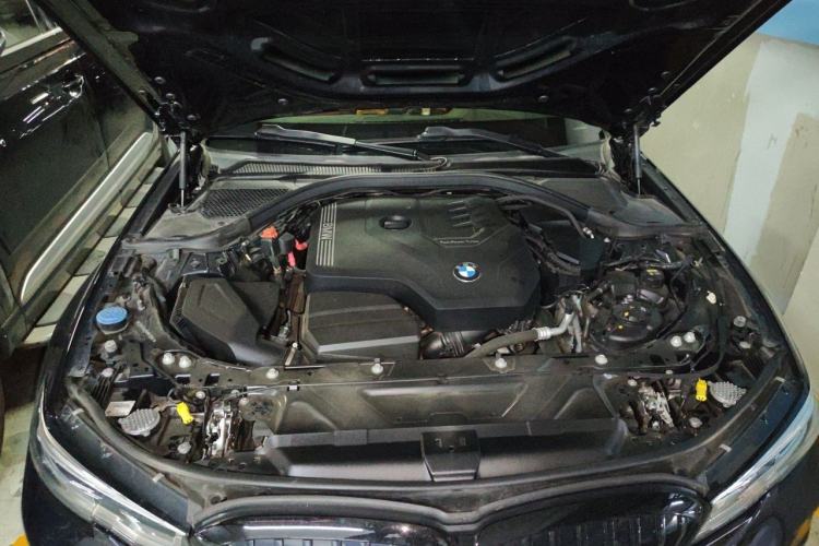 Used BMW 3 Series 2021 325i M Sport Night Edition package Engine Bay