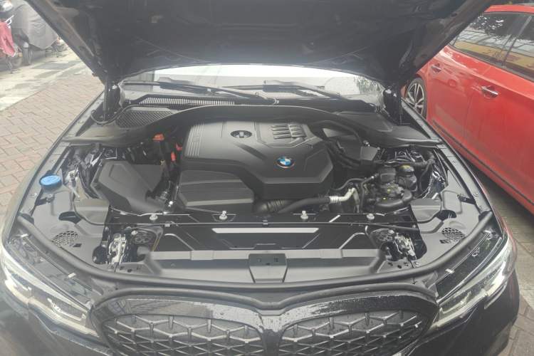 Used BMW 3 Series 2021 330Li xDrive M Sport Night Edition Engine Bay