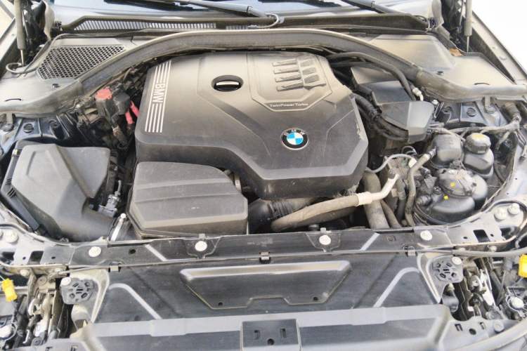 Used BMW 3 Series 2021 325i M Sport Night Edition package Engine Bay