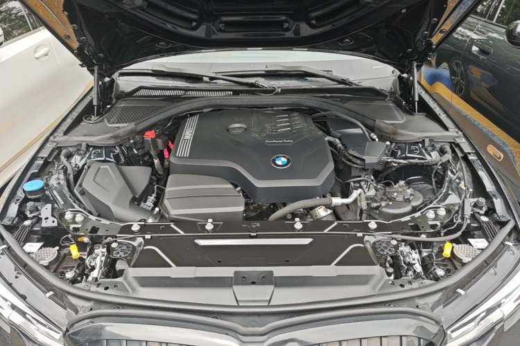 Used BMW 3 Series 2021 Restyled 325i M Sport Package Engine Bay