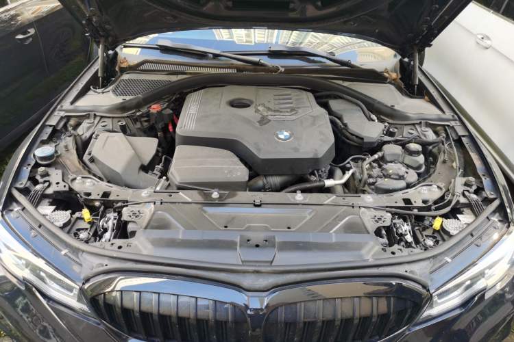 Used BMW 3 Series 2021 330Li xDrive M Sport Night Edition Engine Bay