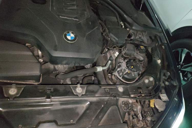 Used BMW 3 Series 2021 325i M Sport Night Edition package Engine Bay Left