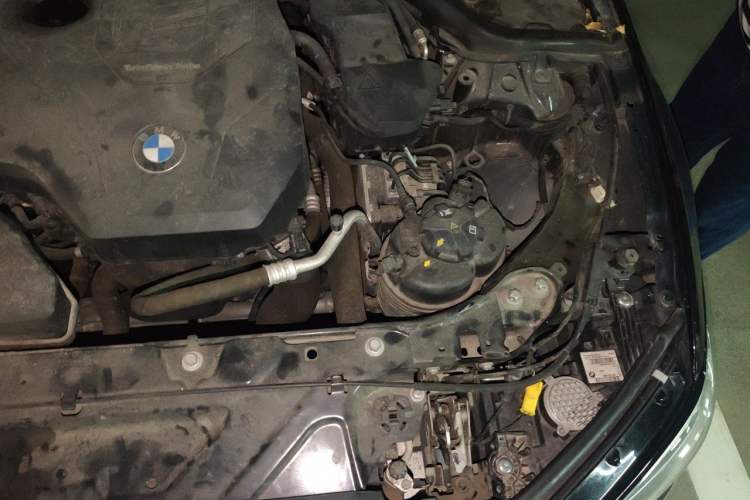Used BMW 3 Series 2021 Restyled 325i M Sport Night Edition Package Engine Bay Left