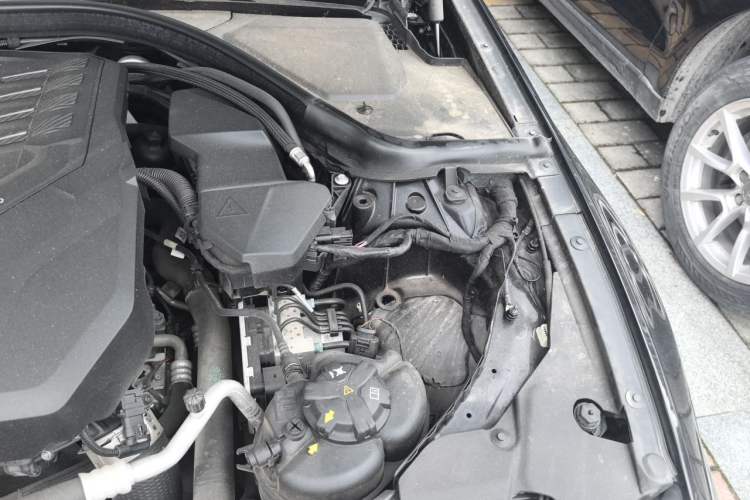 Used BMW 3 Series 2021 Second Facelift 325i M Sport Night Edition Package Engine Bay Left