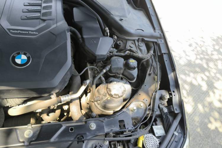 Used BMW 3 Series 2021 325Li M Sport Shadowline Package Engine Bay Left