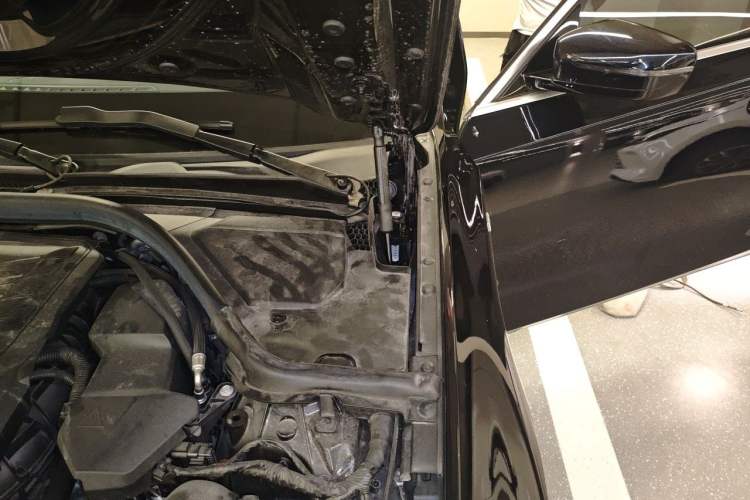 Used BMW 3 Series 2021 Facelifted 320Li M Sport Package Engine Bay Left