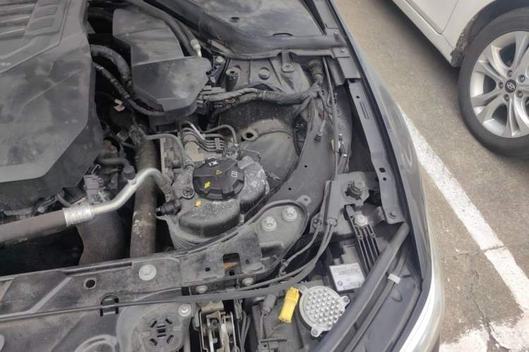 Used BMW 3 Series 2021 Restyled 325Li M Sport Package Engine Bay Left
