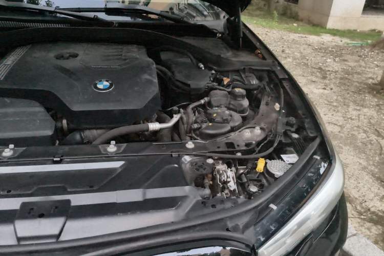 Used BMW 3 Series 2021 330i M Sport Night Edition Engine Bay Left