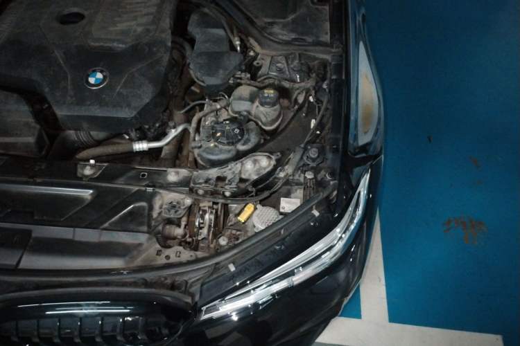Used BMW 3 Series 2021 325Li M Sport Shadowline Package Engine Bay Left