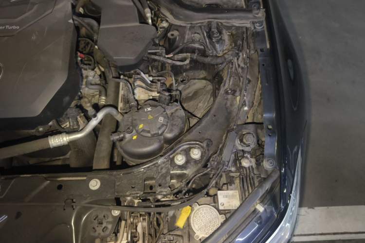 Used BMW 3 Series 2021 Second Facelift 325i M Sport Night Edition Package Engine Bay Left