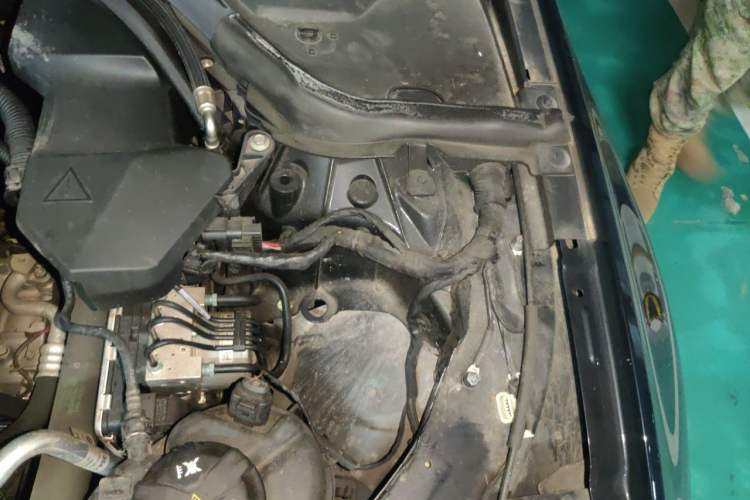 Used BMW 3 Series 2021 Restyled 325Li M Sport Package Engine Bay Left