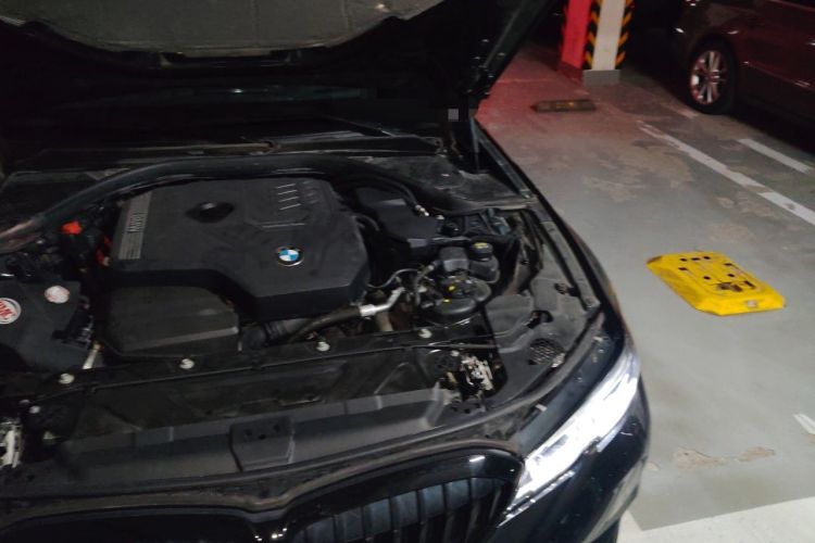 Used BMW 3 Series 2021 330Li xDrive M Sport Night Edition Engine Bay Left