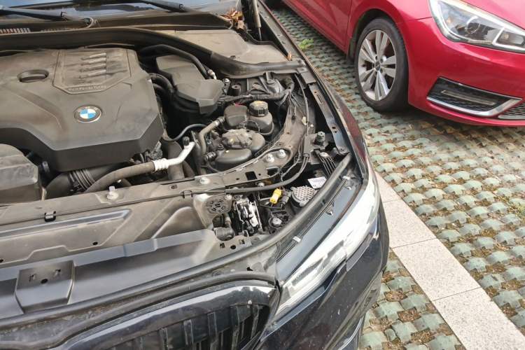 Used BMW 3 Series 2021 325i M Sport Night Edition package Engine Bay Left