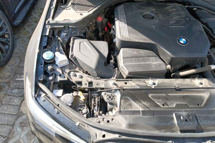 Used BMW 3 Series 2021 Second Facelift 330i M Sport Night Edition Package Engine Bay Right