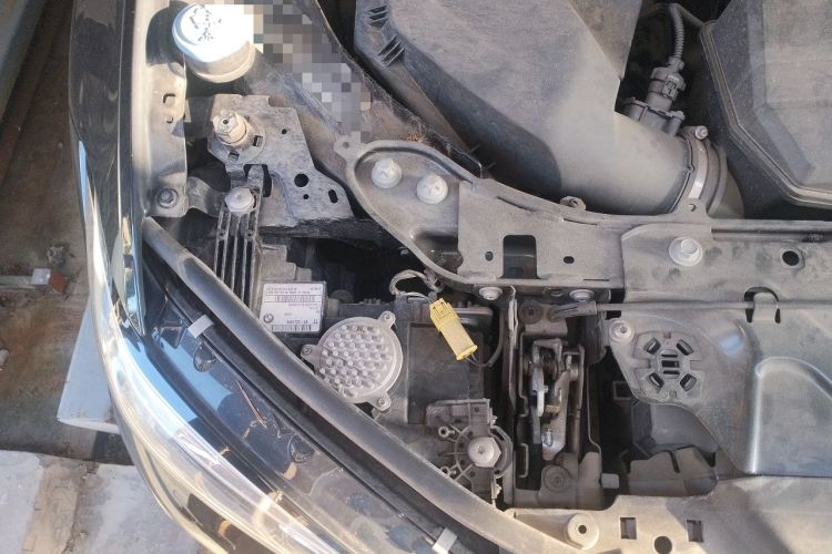 Used BMW 3 Series 2021 Second Facelift 325i M Sport Night Edition Package Engine Bay Right
