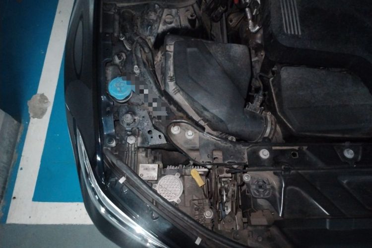 Used BMW 3 Series 2021 325Li M Sport Shadowline Package Engine Bay Right