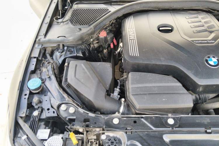Used BMW 3 Series 2021 325i M Sport Night Edition package Engine Bay Right
