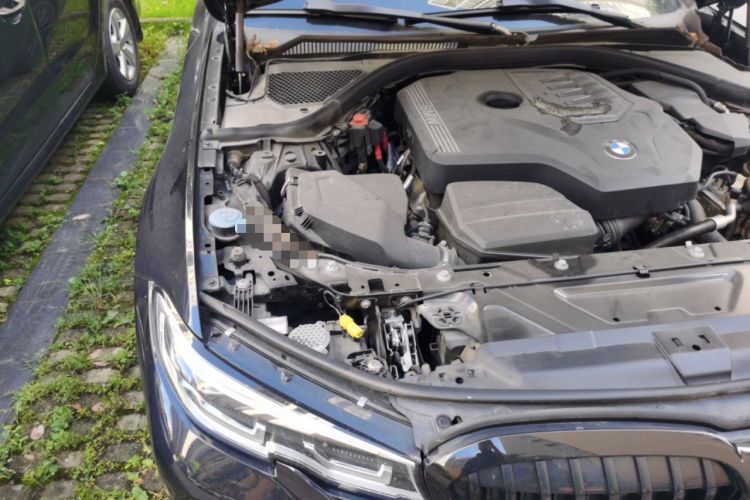 Used BMW 3 Series 2021 330Li xDrive M Sport Night Edition Engine Bay Right