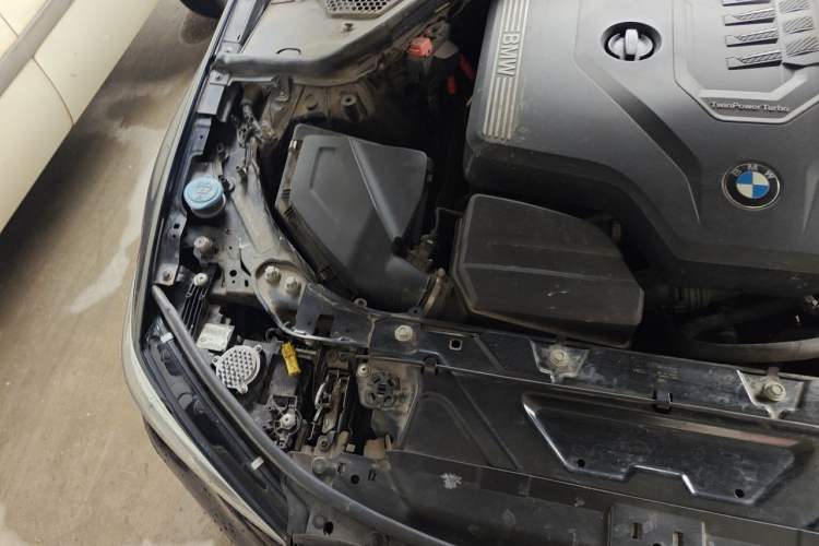 Used BMW 3 Series 2021 325i M Sport Night Edition package Engine Bay Right