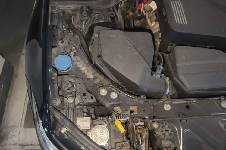 Used BMW 3 Series 2021 Second Facelift 325i M Sport Night Edition Package Engine Bay Right