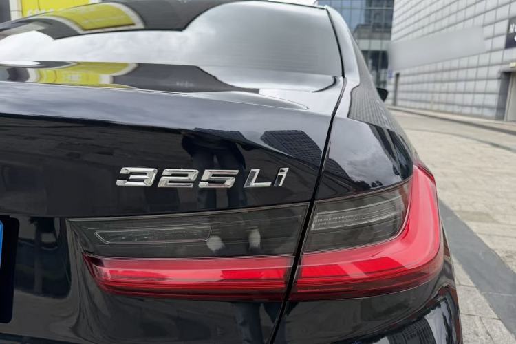 Used BMW 3 Series 2021 Restyled 325Li M Sport Package Exterior 10
